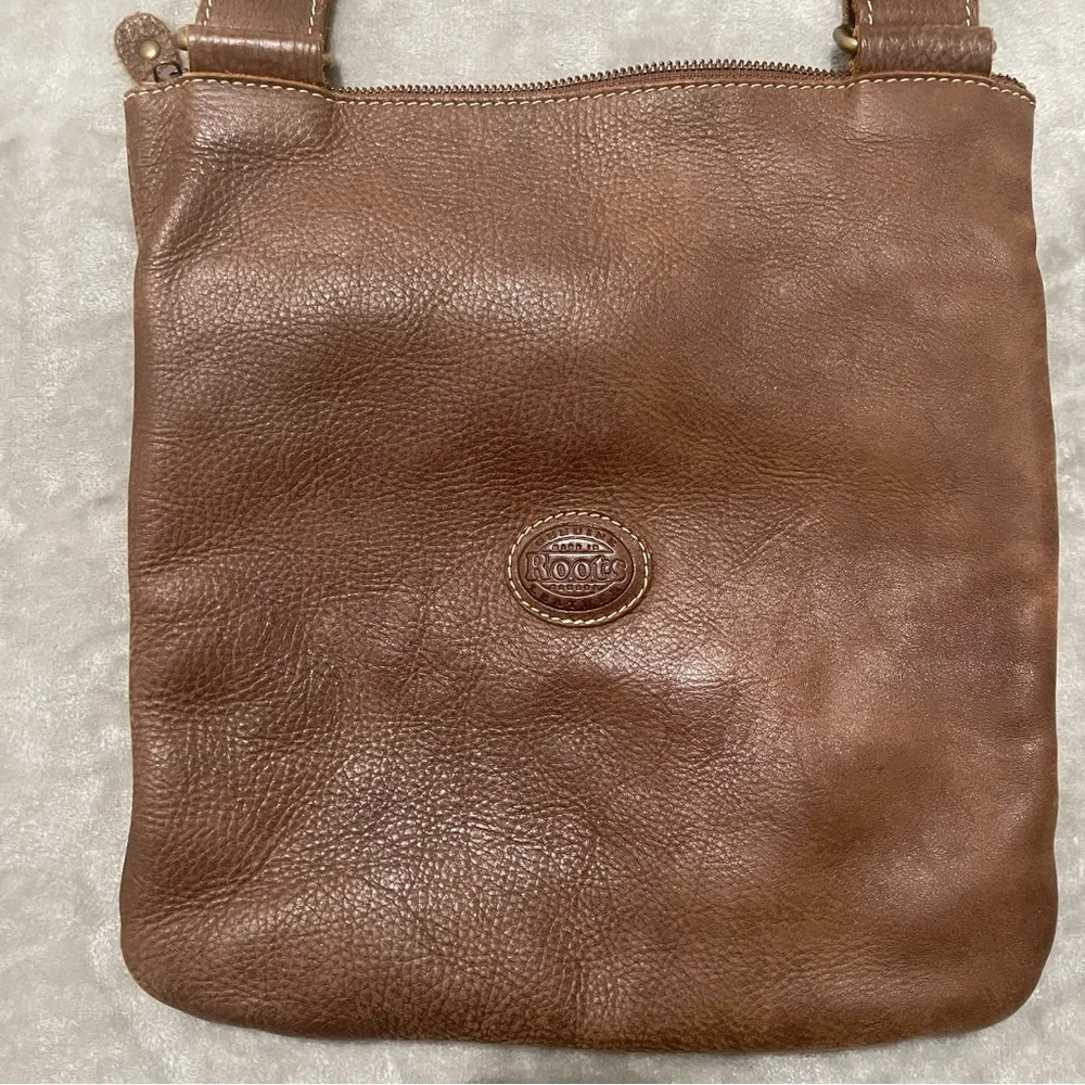 Roots Leather Crossbody Bag Neutral Tan Adjustable Strap Genuine Leather